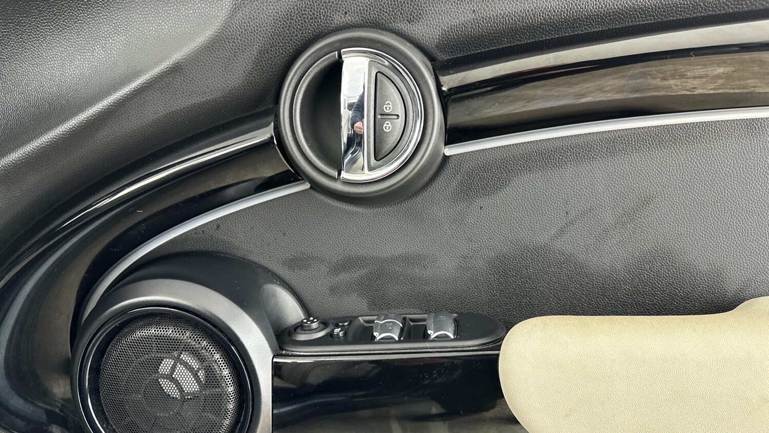 Used MINI Convertible 2023 for sale - 77425886: Photo 20