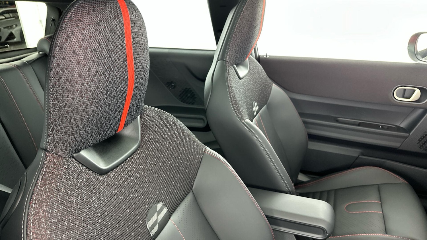 Used MINI Cooper 2025 for sale - 76760439: Photo 32