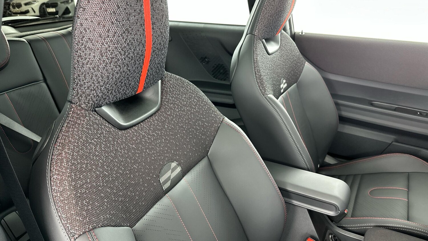 Used MINI Cooper 2025 for sale - 76760439: Photo 37