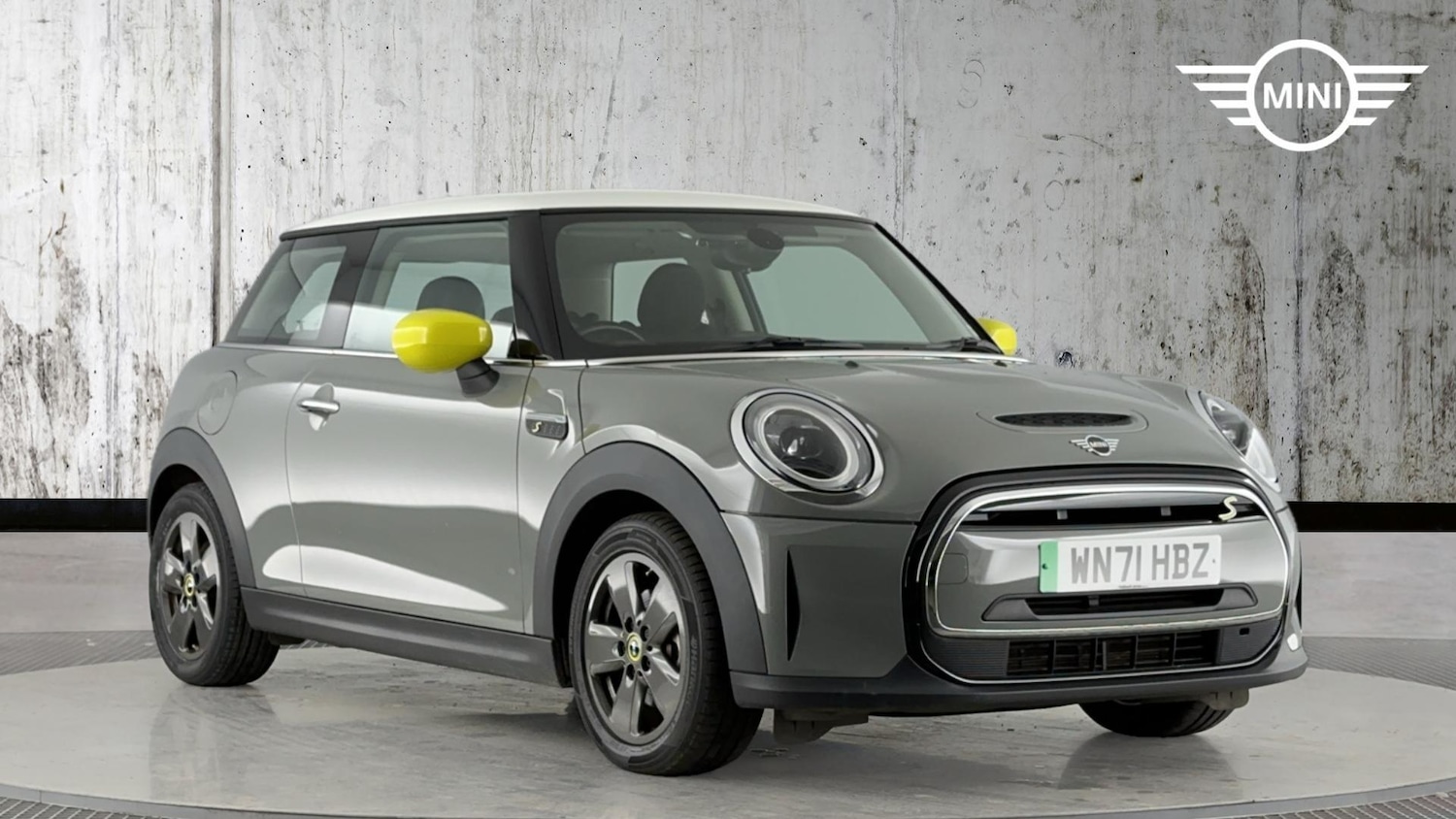 Used MINI Hatch 2021 for sale - 76760463: Photo 1