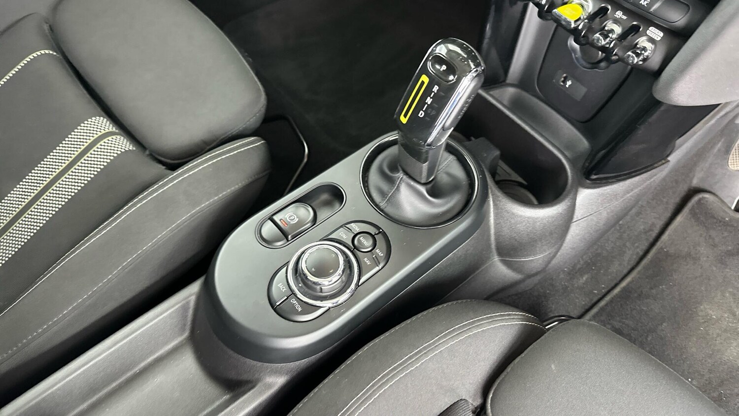 Used MINI Hatch 2021 for sale - 76760463: Photo 10