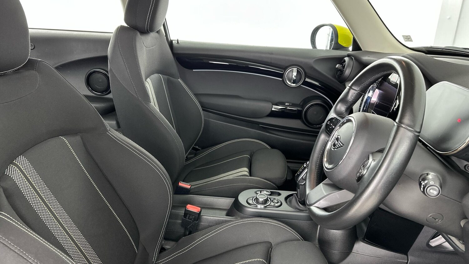 Used MINI Hatch 2021 for sale - 76760463: Photo 11