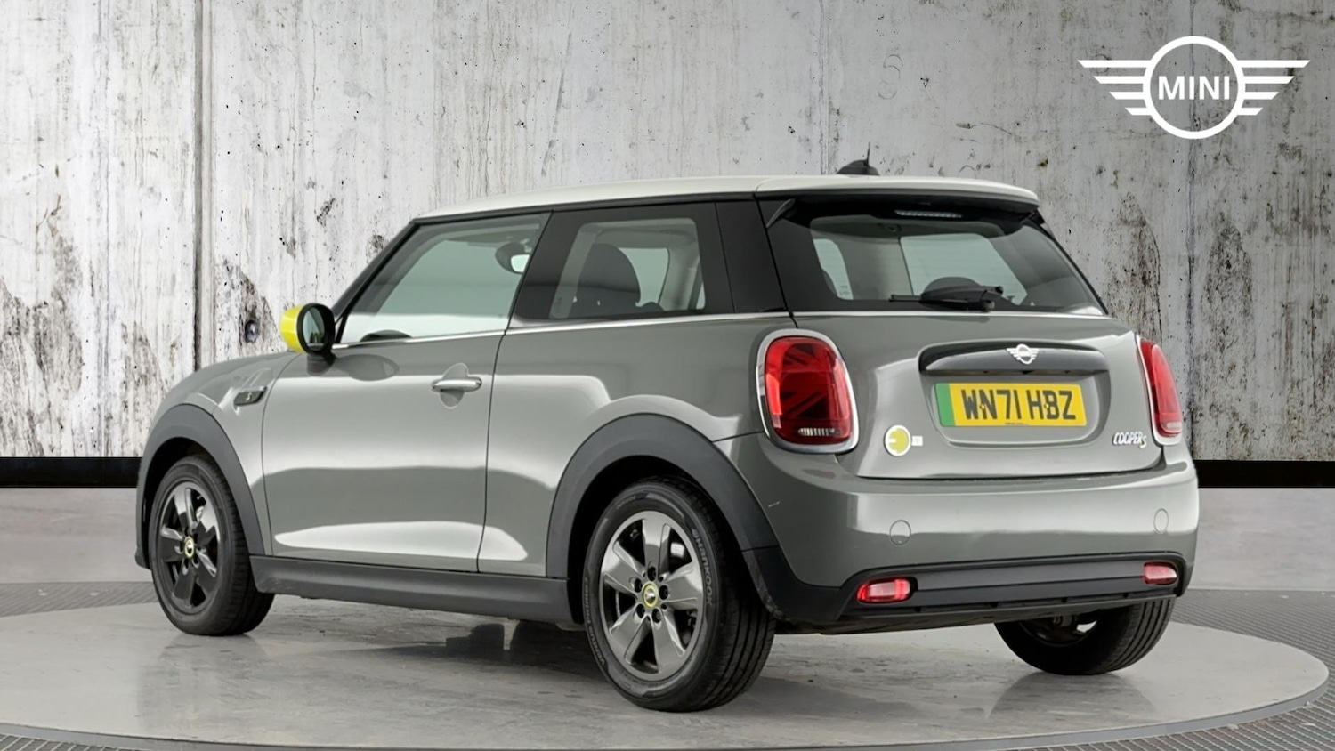 Used MINI Hatch 2021 for sale - 76760463: Photo 2
