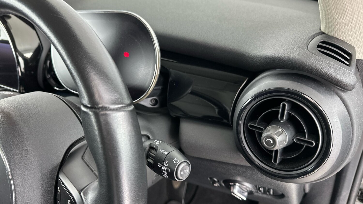 Used MINI Hatch 2021 for sale - 76760463: Photo 25