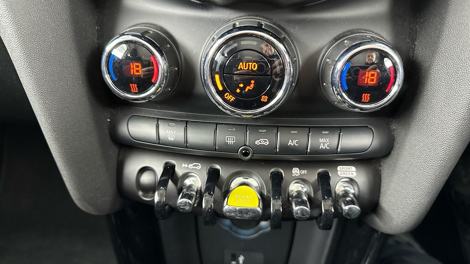 Used MINI Hatch 2021 for sale - 76760463: Photo 31