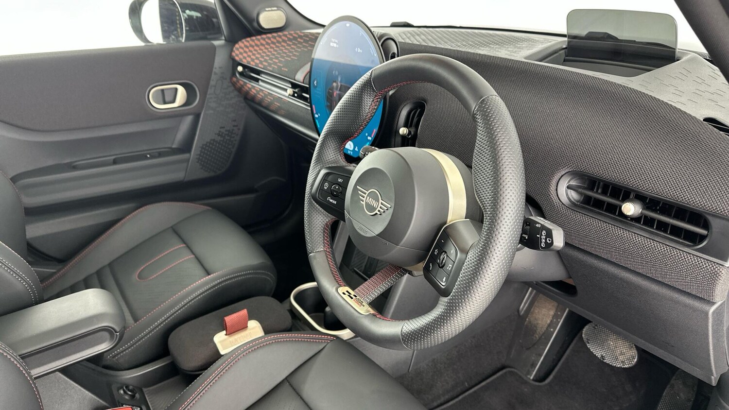 Used MINI Hatch 2025 for sale - 76865258: Photo 6