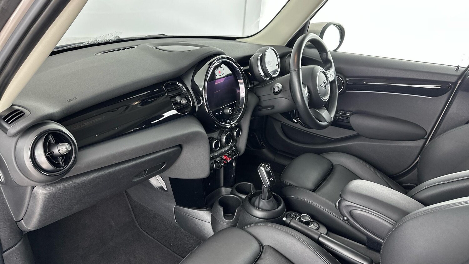 Used MINI Hatch 2022 for sale - 76760498: Photo 7