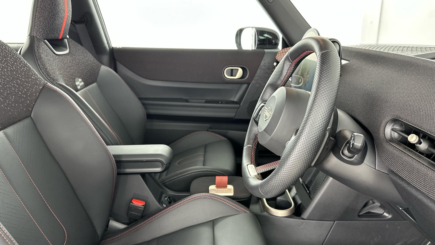 Used MINI Cooper 2025 for sale - 76760309: Photo 11