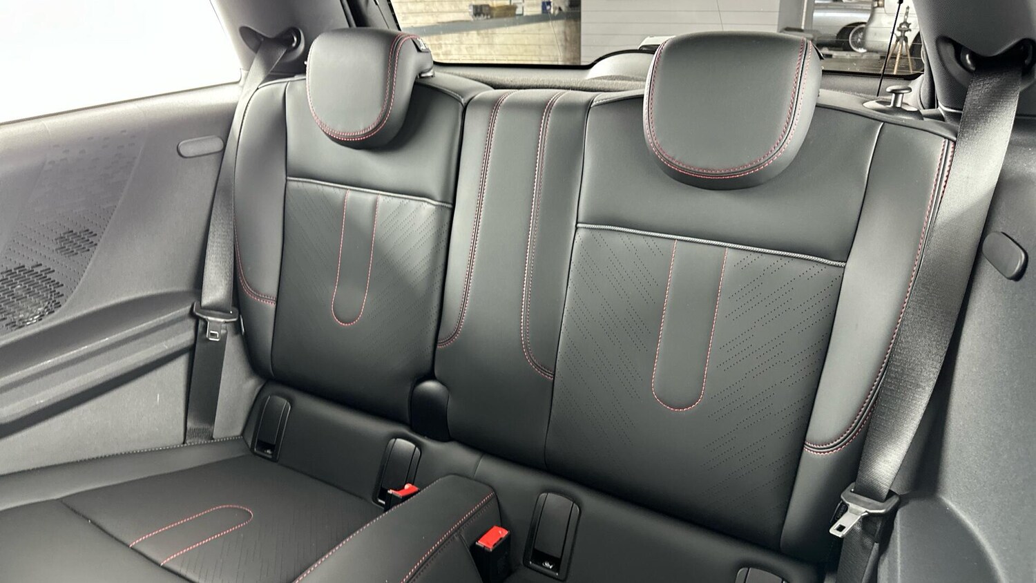 Used MINI Cooper 2025 for sale - 76760309: Photo 12