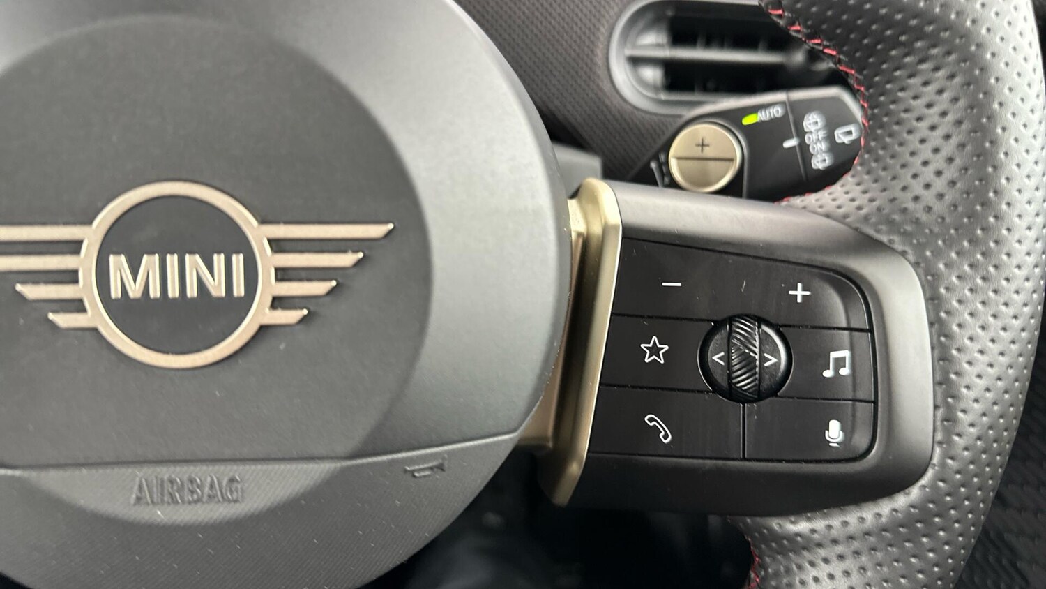 Used MINI Cooper 2025 for sale - 76760309: Photo 18