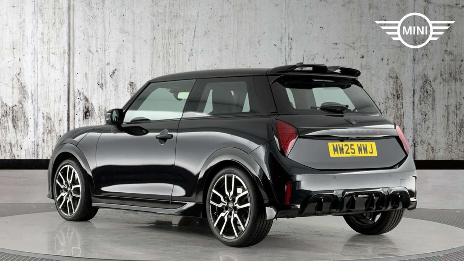 Used MINI Cooper 2025 for sale - 76760309: Photo 2