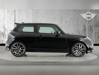 Used MINI Cooper 2025 for sale - 76760309: Photo