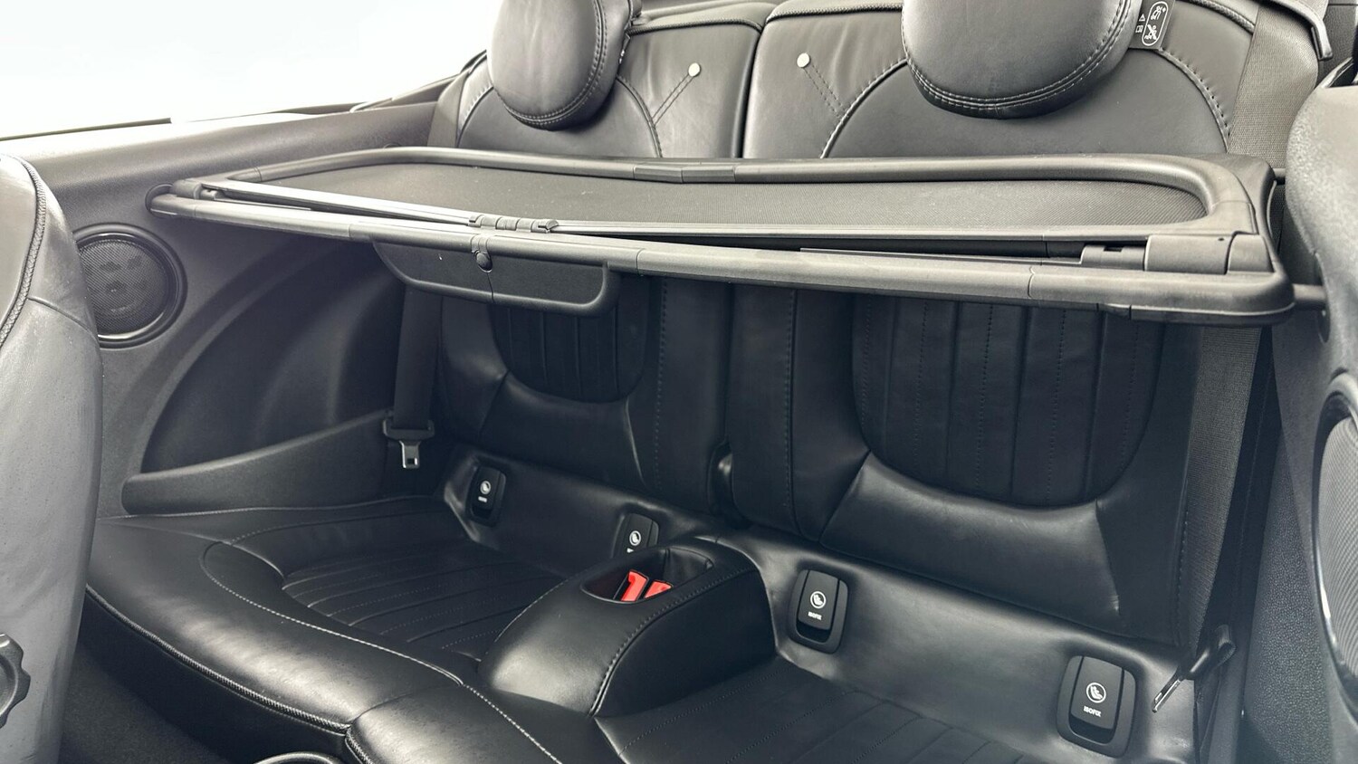 Used MINI Convertible 2023 for sale - 77496292: Photo 12