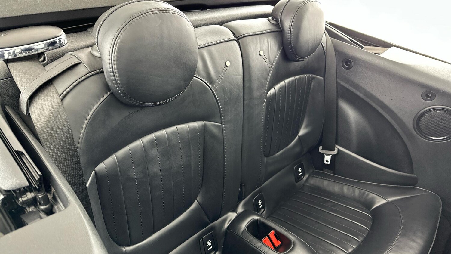 Used MINI Convertible 2023 for sale - 77496292: Photo 26