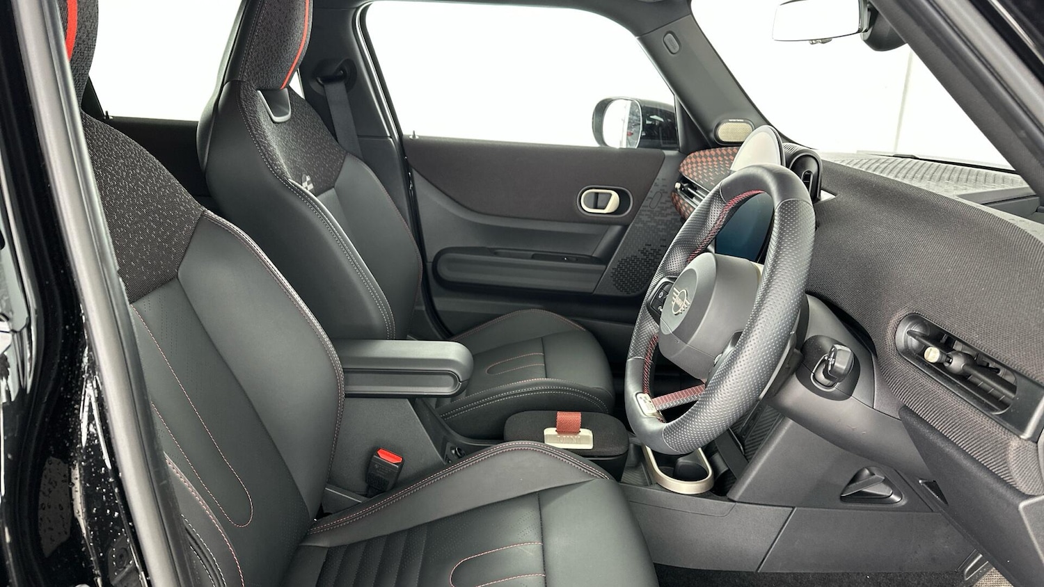 Used MINI Hatch 2025 for sale - 76781294: Photo 11