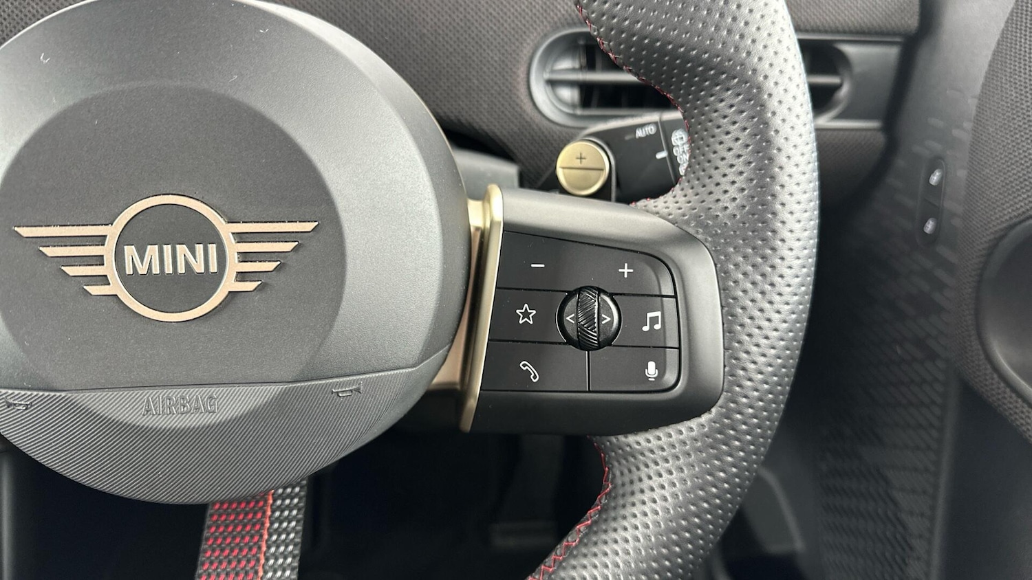 Used MINI Hatch 2025 for sale - 76781294: Photo 18