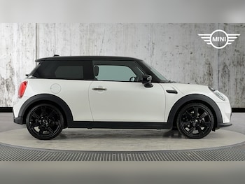 Used MINI Hatch 2023 for sale - 77440795: Photo