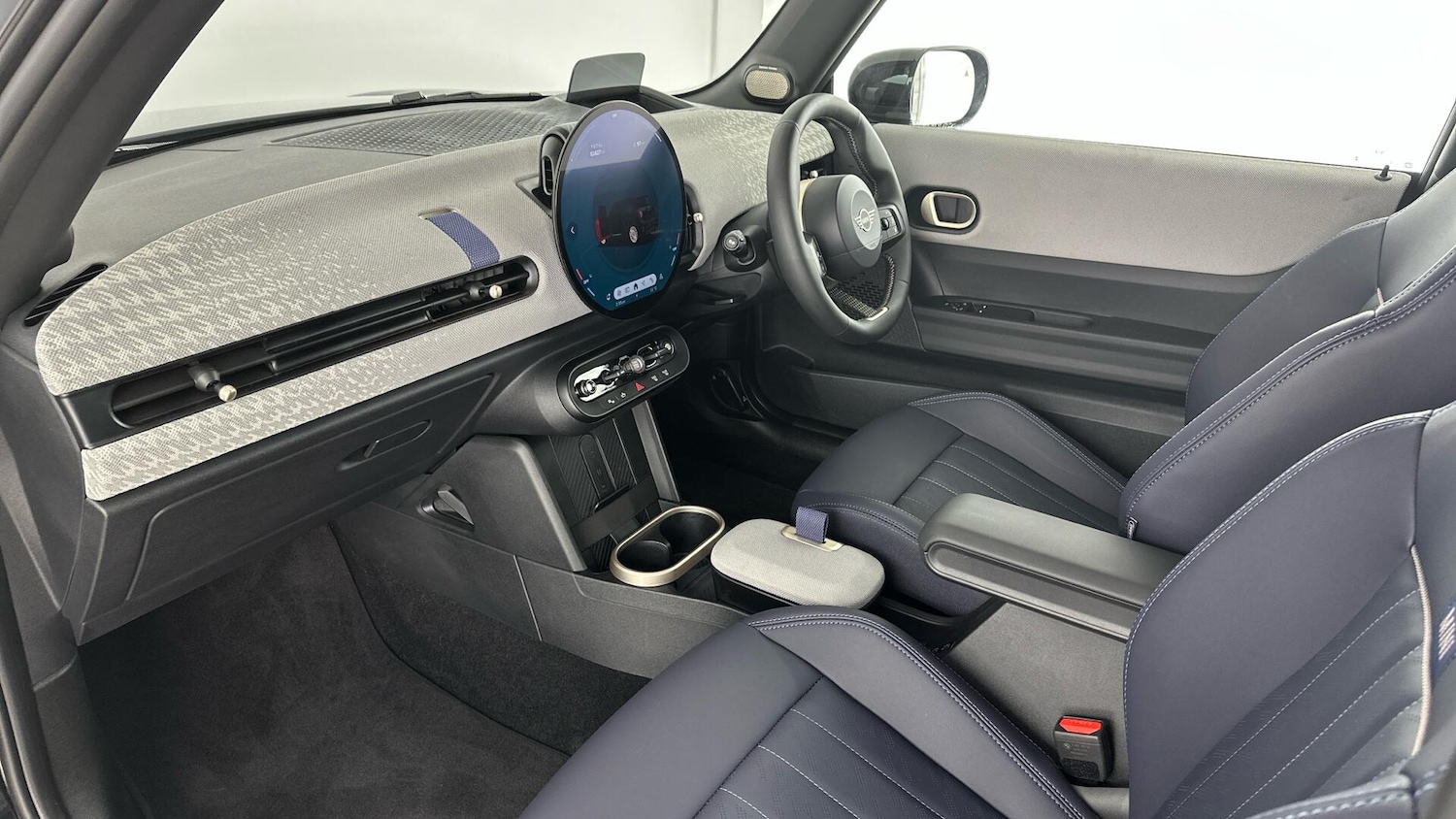 Used MINI Cooper 2025 for sale - 76760399: Photo 7