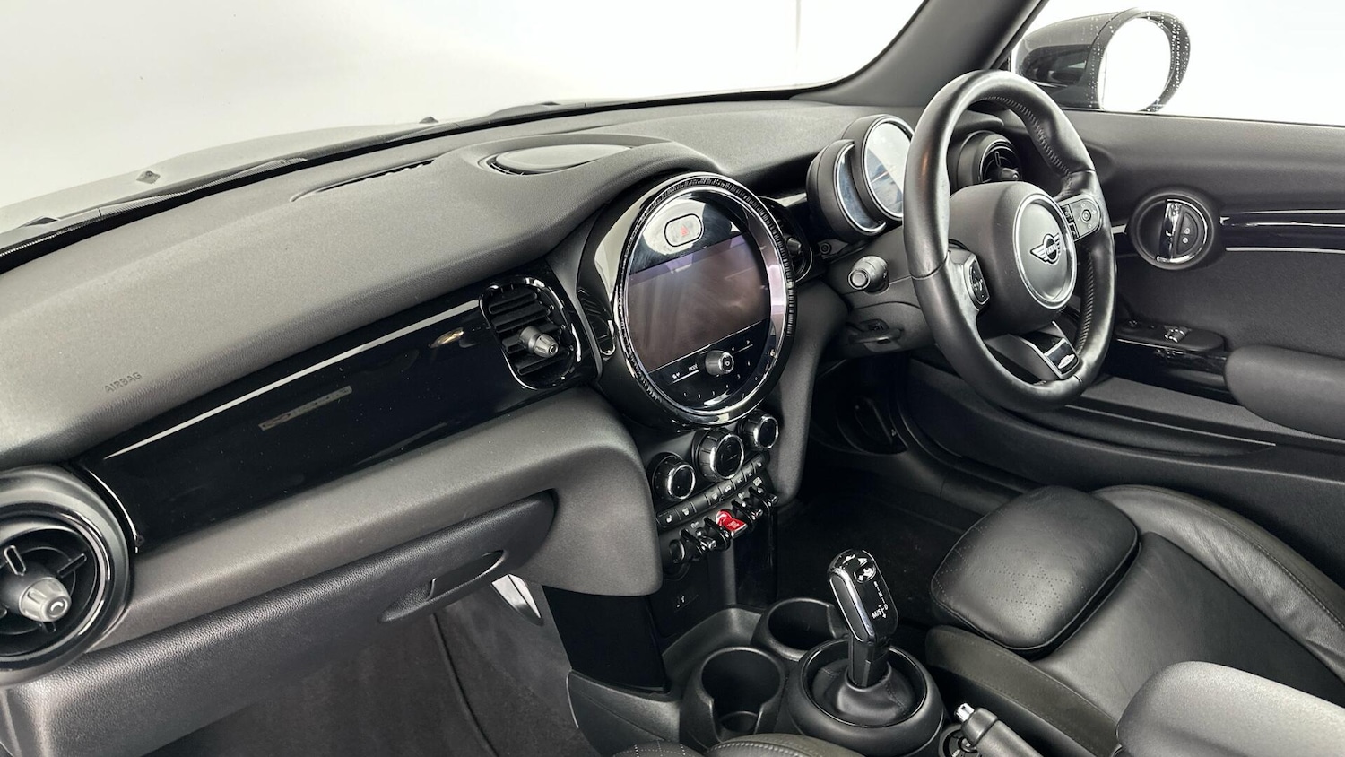 Used MINI Hatch 2022 for sale - 76760450: Photo 7