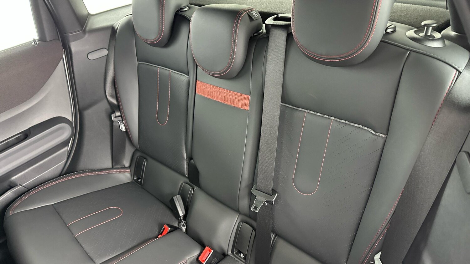 Used MINI Hatch 2025 for sale - 77015990: Photo 25