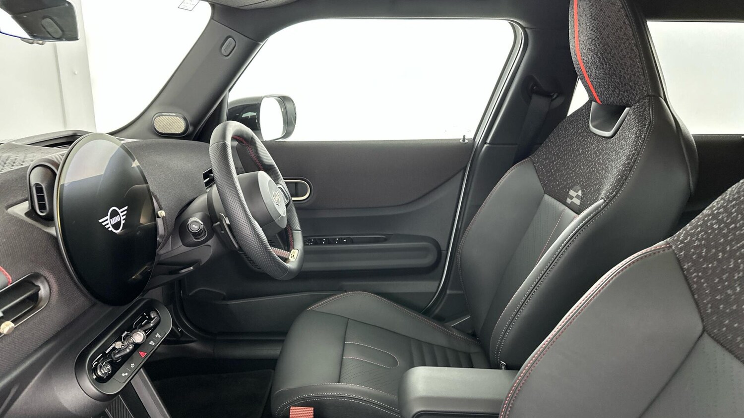 Used MINI Hatch 2025 for sale - 77015990: Photo 26