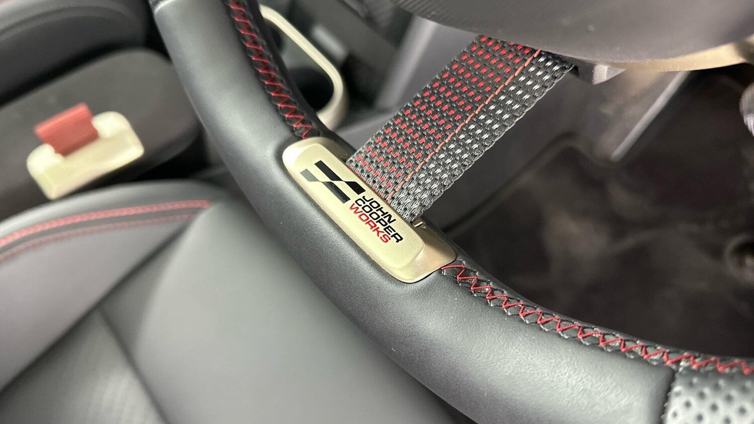 Used MINI Hatch 2025 for sale - 77015990: Photo 32