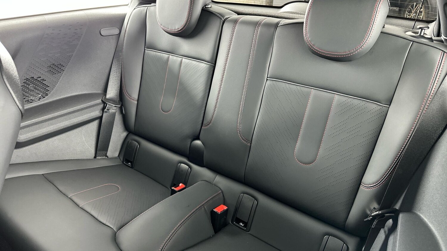 Used MINI Cooper 2025 for sale - 76760490: Photo 12