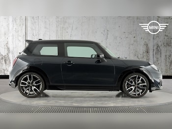 Used MINI Cooper 2025 for sale - 76760490: Photo