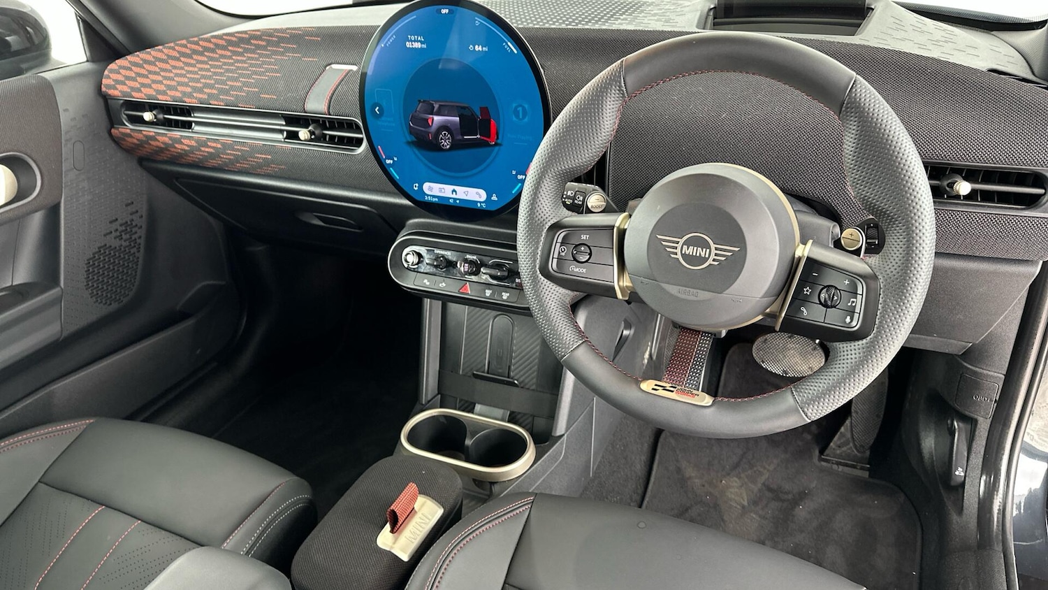 Used MINI Cooper 2025 for sale - 76760490: Photo 4