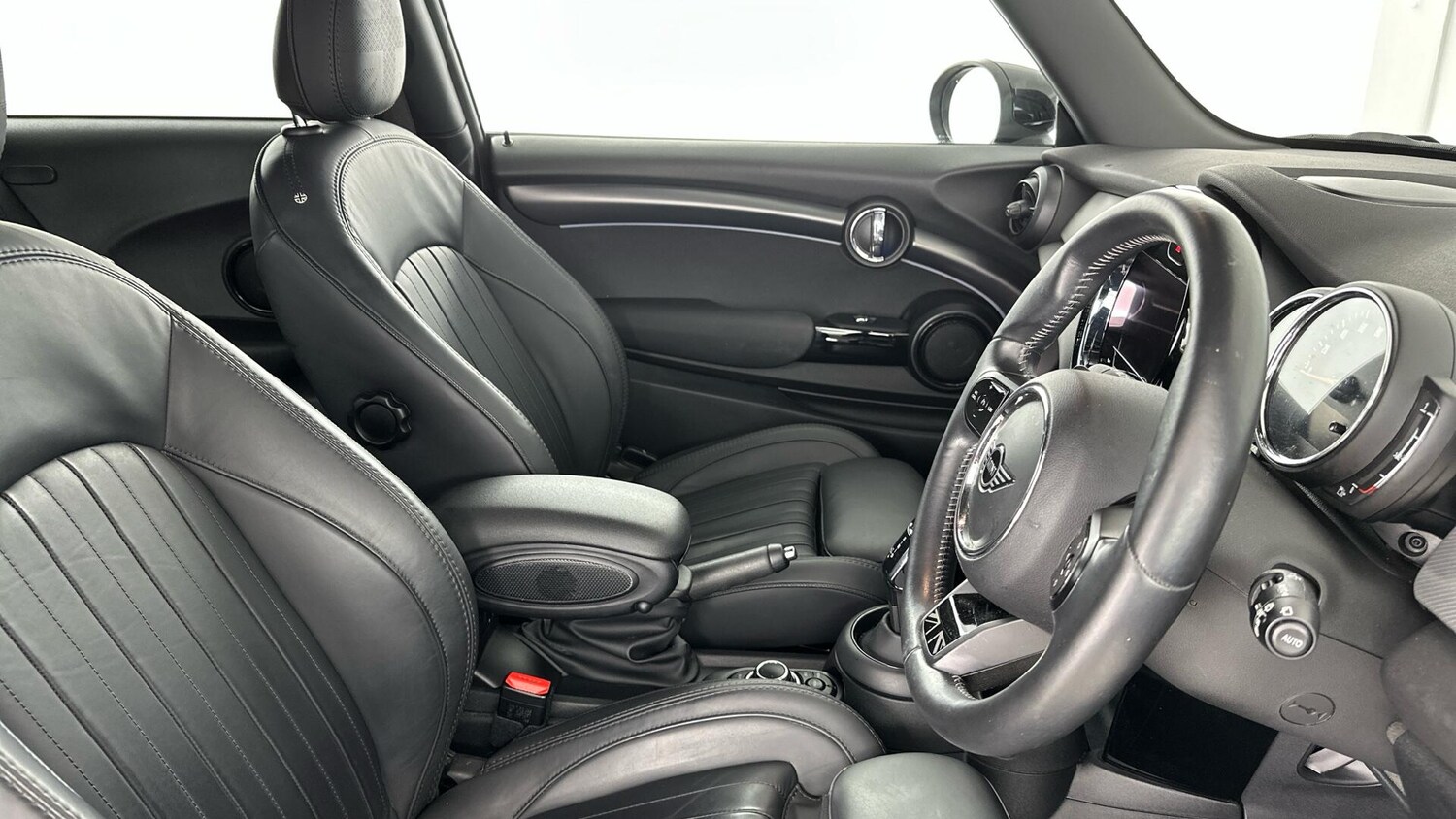 Used MINI Hatch 2022 for sale - 77625422: Photo 11