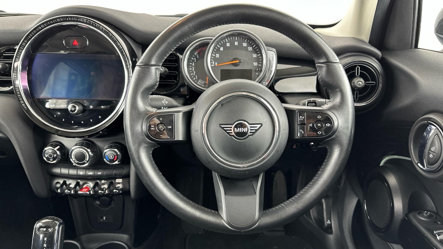 Used MINI Hatch 2022 for sale - 76781411: Photo 5