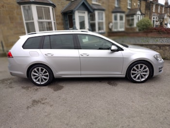 Used Volkswagen Golf 2013 for sale - 77595495: Photo