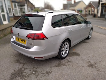 Used Volkswagen Golf 2013 for sale - 77595495: Photo
