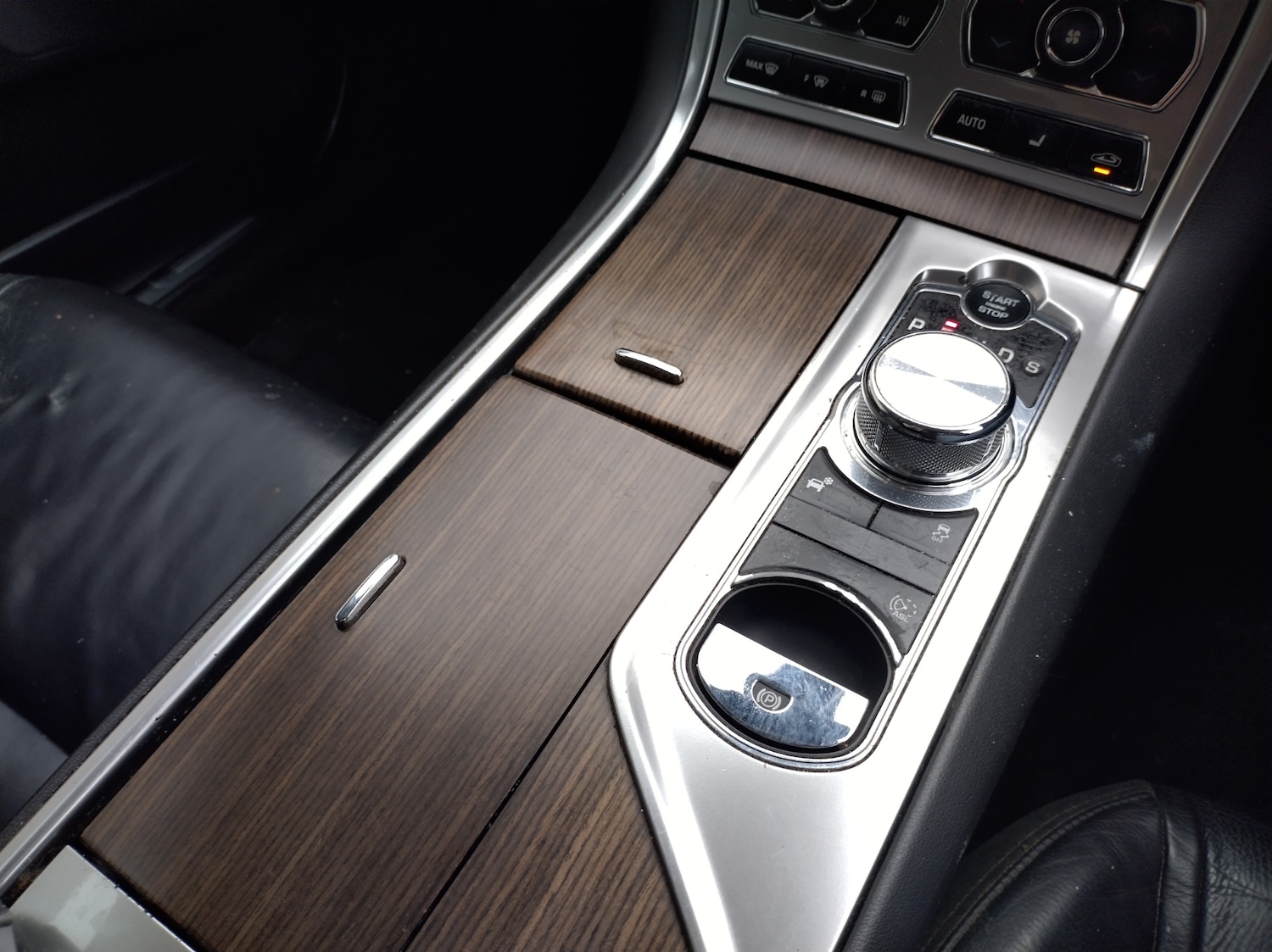 Used Jaguar XF 2011 for sale - 76093818: Photo 11