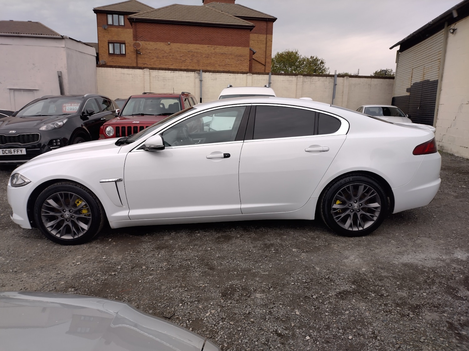 Used Jaguar XF 2011 for sale - 76093818: Photo 15
