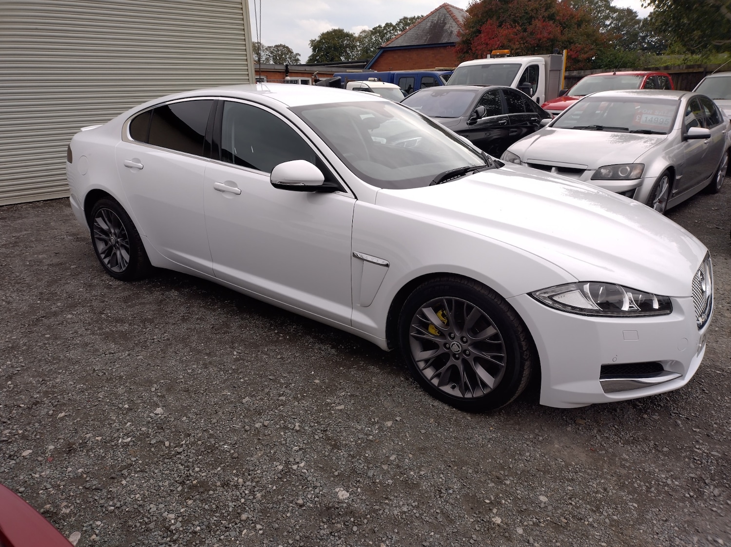 Used Jaguar XF 2011 for sale - 76093818: Photo 2