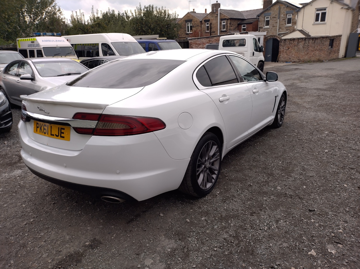 Used Jaguar XF 2011 for sale - 76093818: Photo 4