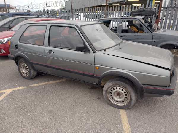 Used Volkswagen Golf 1988 for sale - 76305862: Photo 2