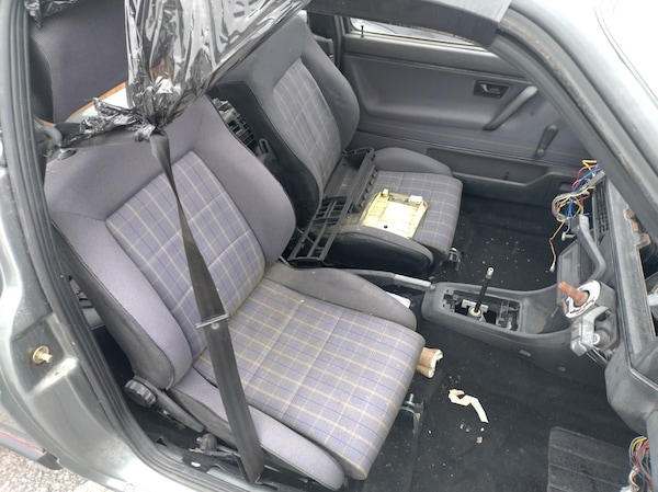 Used Volkswagen Golf 1988 for sale - 76305862: Photo 6
