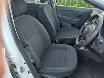 Used Dacia Sandero 2020 for sale - 79463698: Photo