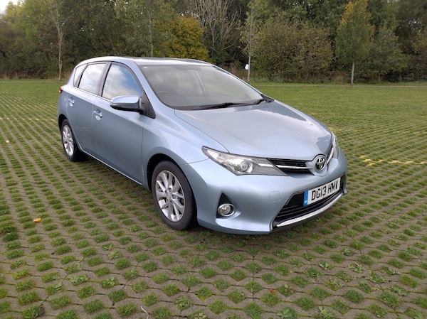Used Toyota Auris 2013 for sale - 76334194: Photo 1