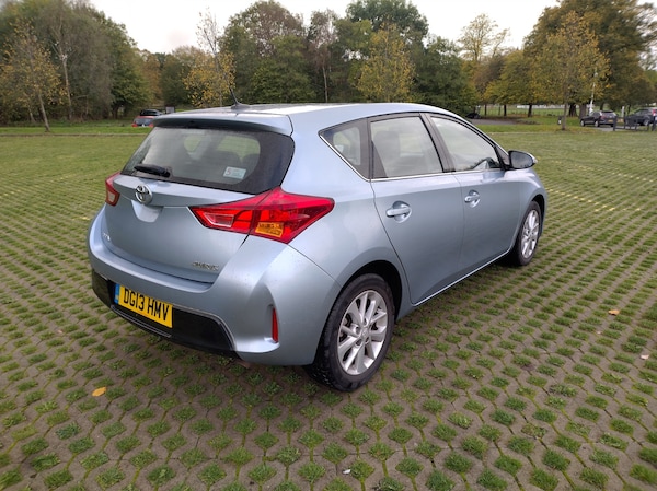 Used Toyota Auris 2013 for sale - 76334194: Photo 4