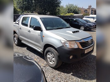 Used Toyota Hilux 2013 for sale - 79168268: Photo