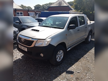 Used Toyota Hilux 2013 for sale - 79168268: Photo