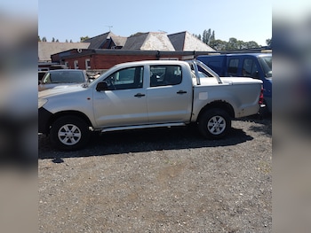 Used Toyota Hilux 2013 for sale - 79168268: Photo