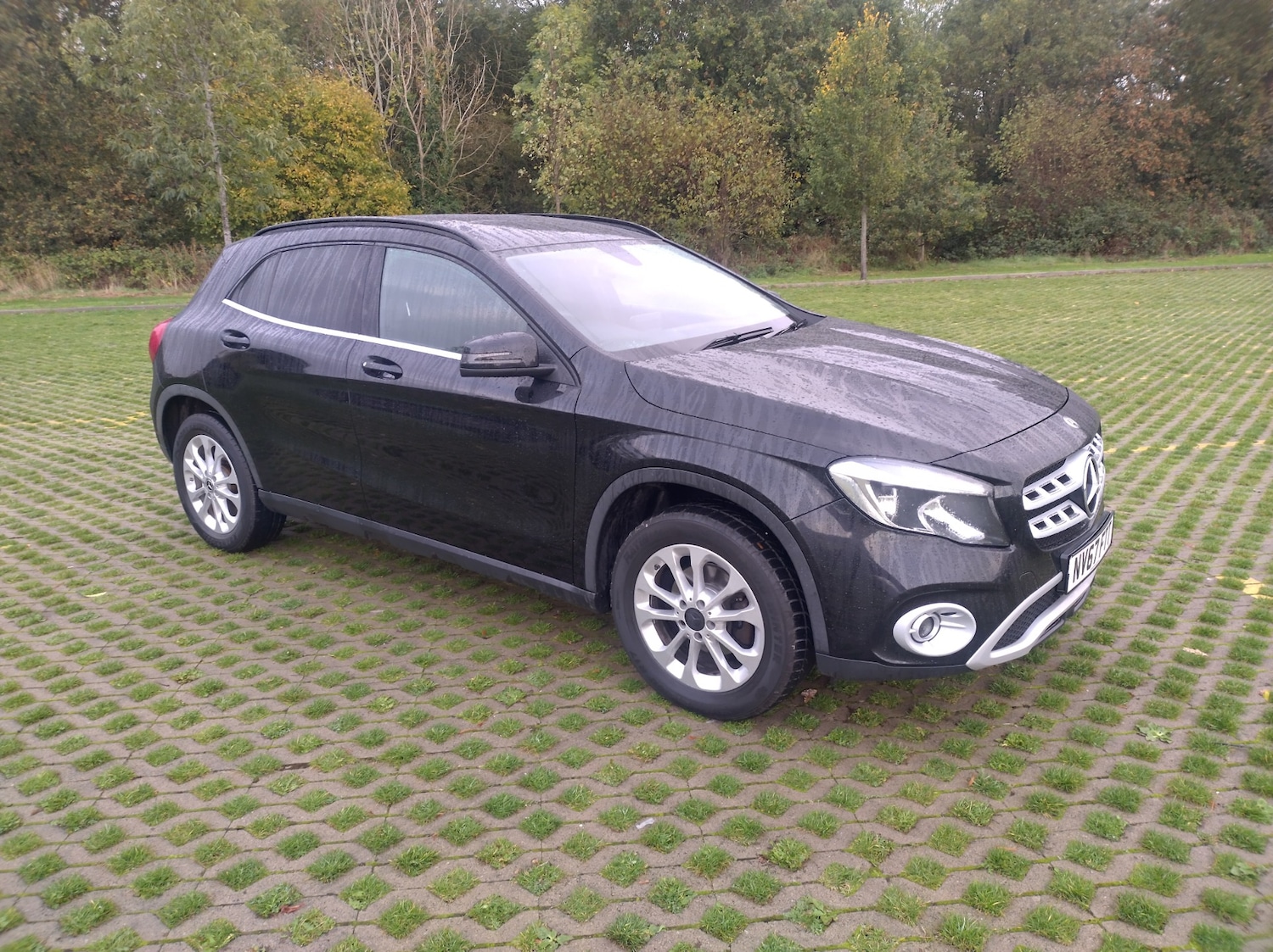 Used Mercedes-Benz GLA 2018 for sale - 76305855: Photo 3