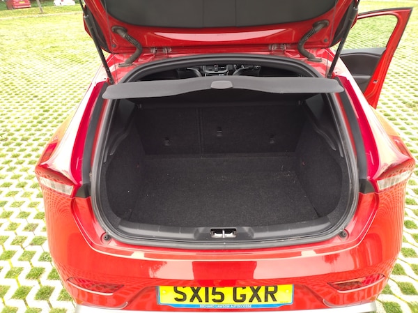 Used Volvo V40 2015 for sale - 76293412: Photo 13