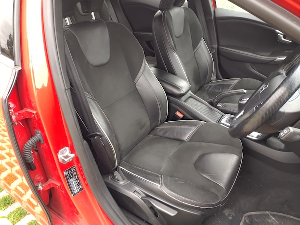 Used Volvo V40 2015 for sale - 76293412: Photo 7