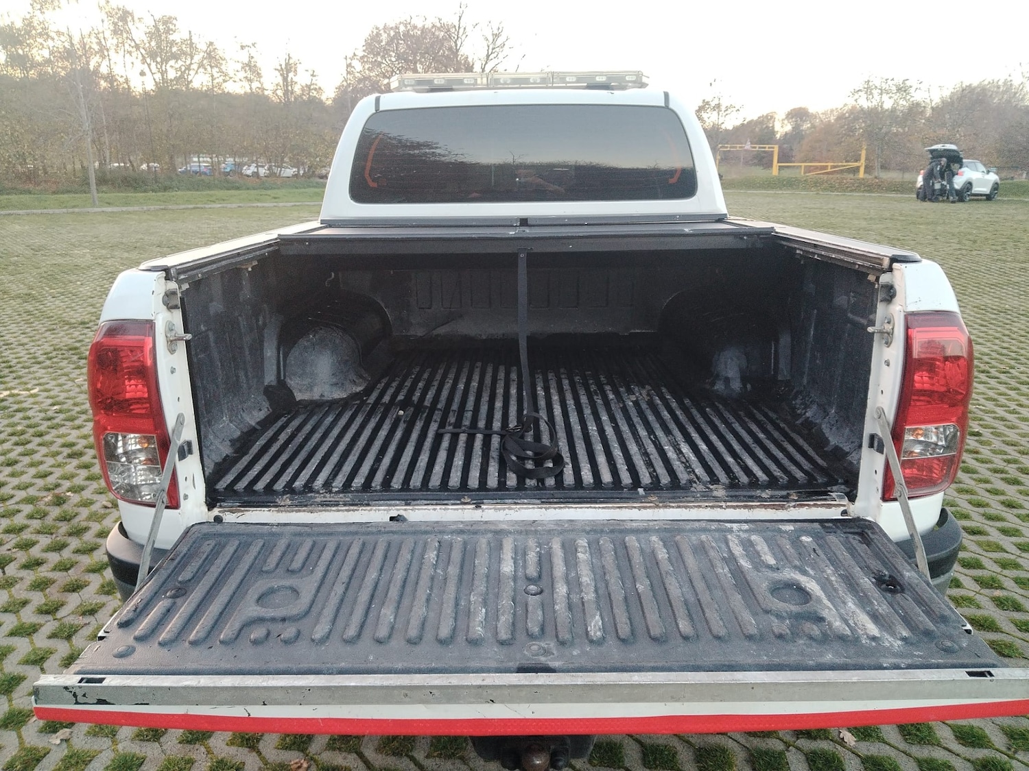 Used Toyota Hilux 2019 for sale - 76583193: Photo 15