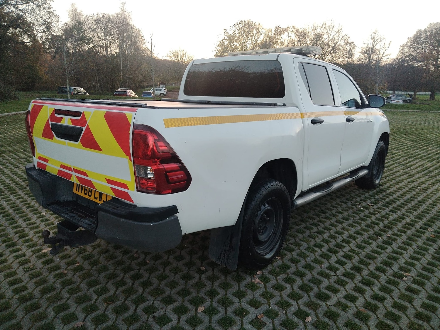 Used Toyota Hilux 2019 for sale - 76583193: Photo 4